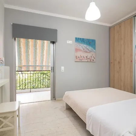 Bilocale - δίχωρο δίπλα στα ψηλαλώνια 아파트 *