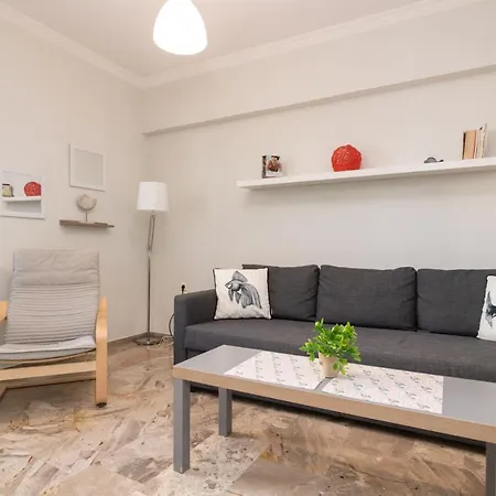 Bilocale - δίχωρο δίπλα στα ψηλαλώνια Apartament Patras