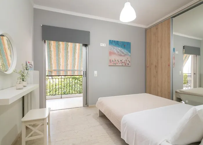 Bilocale - δίχωρο δίπλα στα ψηλαλώνια Lägenhet *