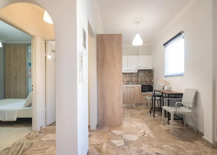 Bilocale - δίχωρο δίπλα στα ψηλαλώνια Patras